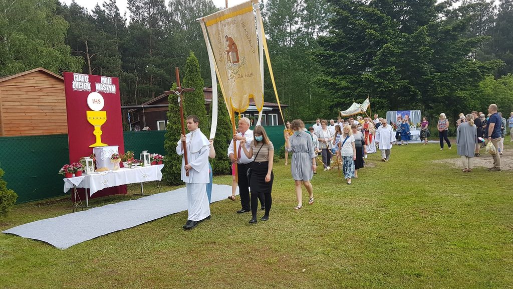 Boże Ciało 2020 — Sobików — zdjęcie 17